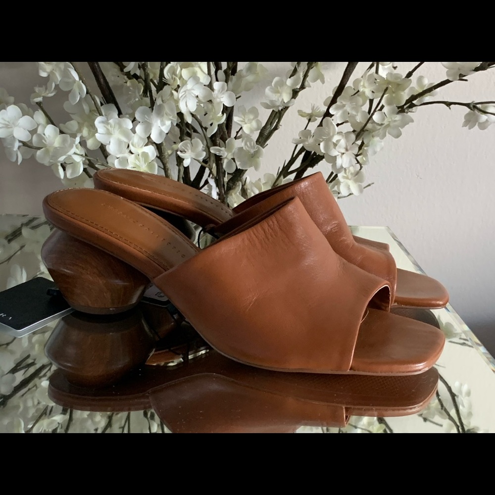 🔥Brand New Zara Open Toe Leather Mule w/Wood Heel
